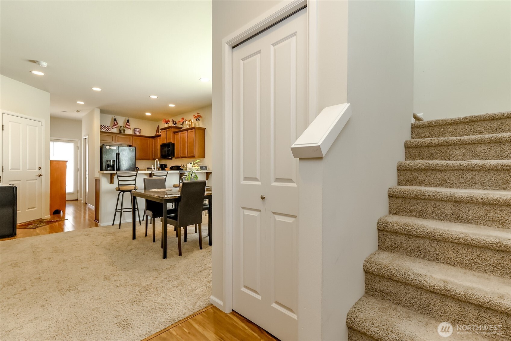 4712 Court R Court , Tacoma, WA 98404-4535