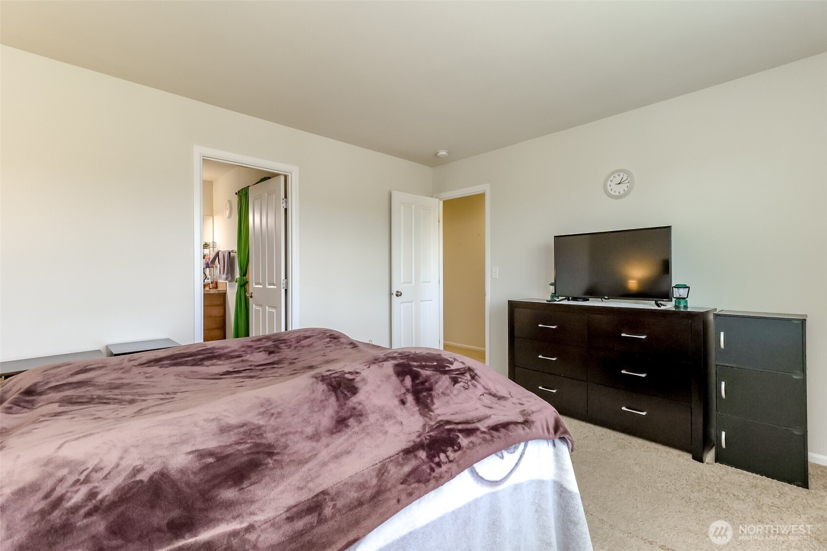 4712 Court R Court , Tacoma, WA 98404-4535