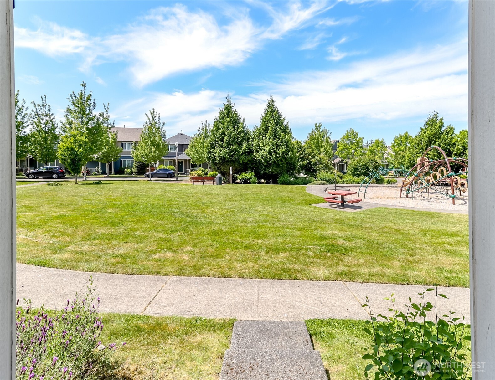 4712 Court R Court , Tacoma, WA 98404-4535