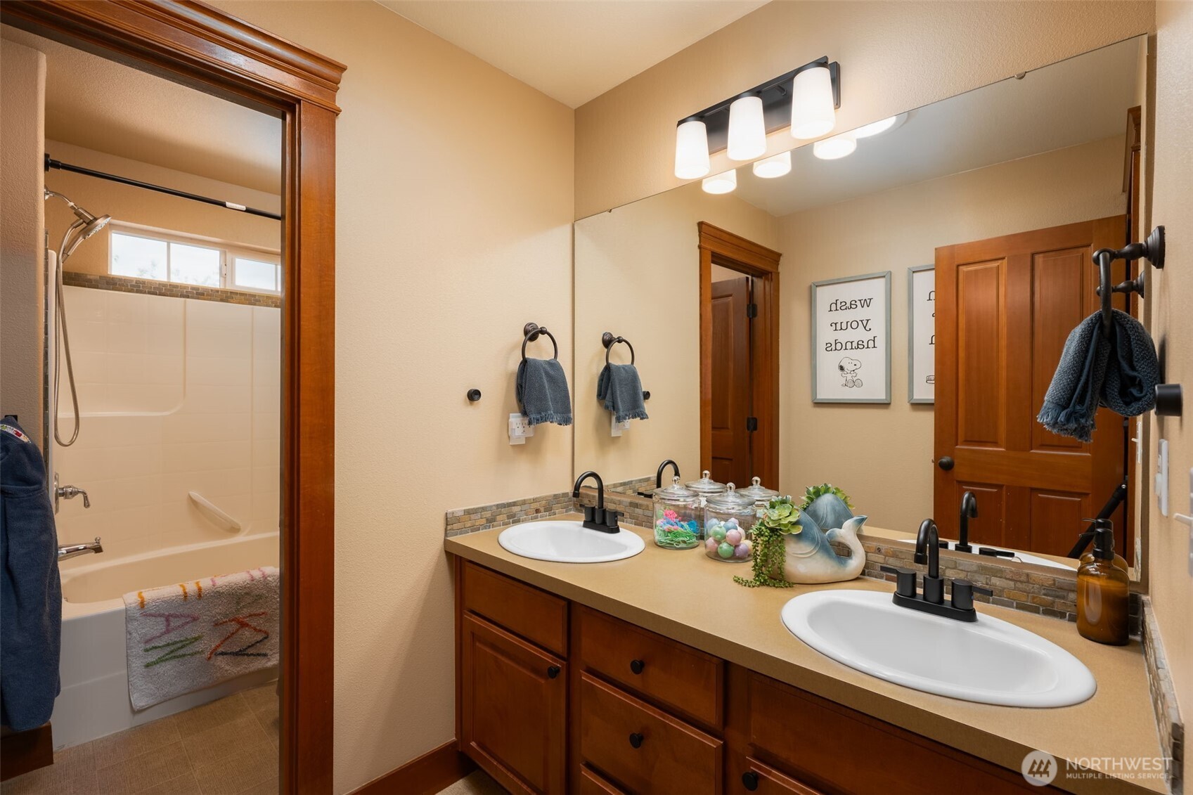 4518 NE Cashmere Drive , Lacey, WA 98516