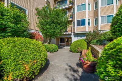 6910 SW California Avenue #14, Seattle, WA 98136