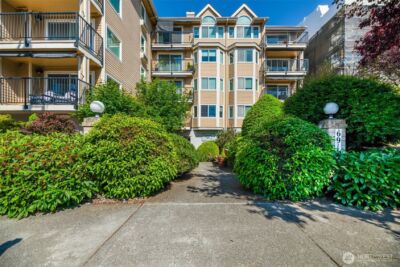 6910 SW California Avenue #14, Seattle, WA 98136 - Photo 2