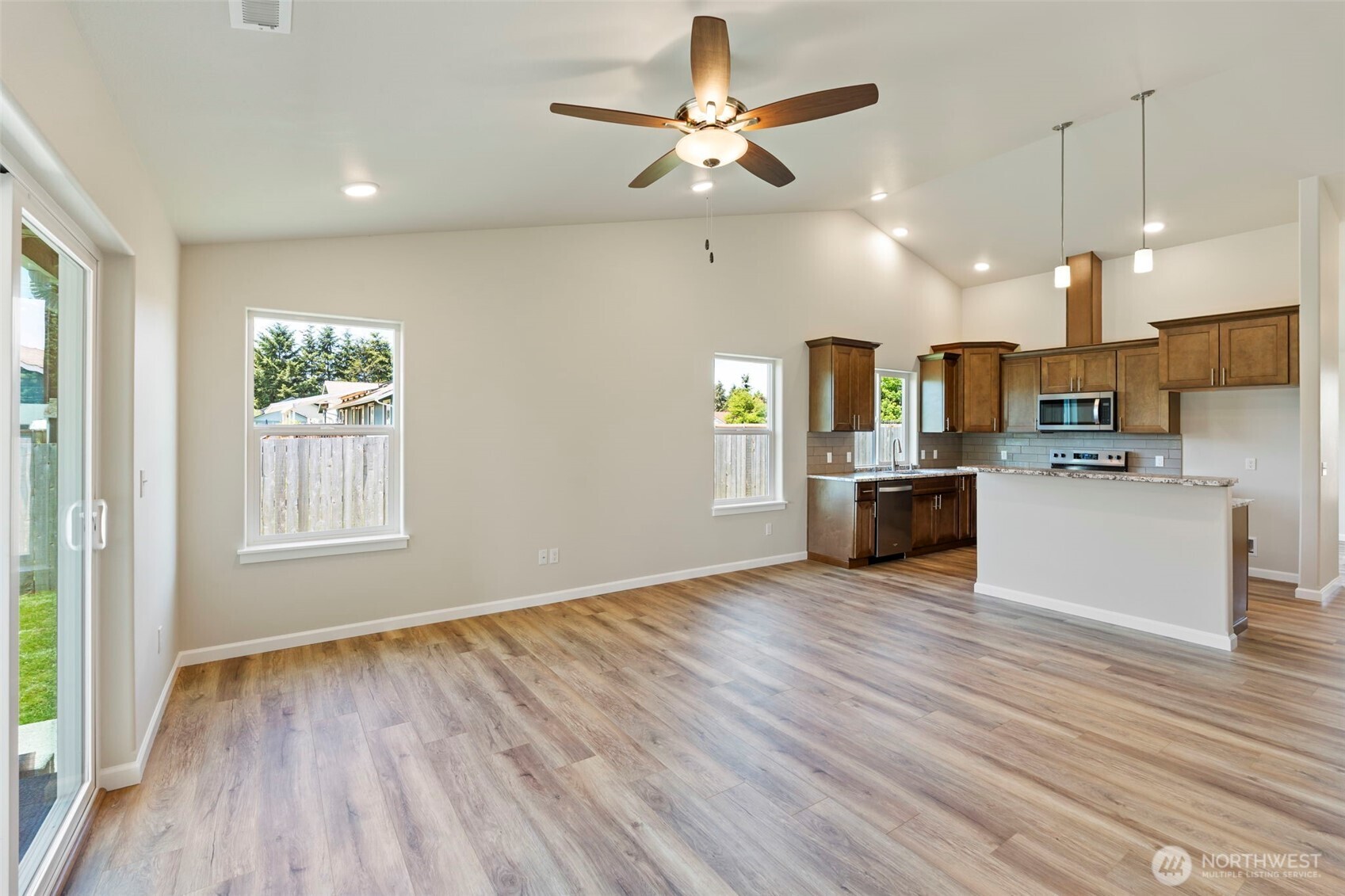 9609 179th Trail SW, Rochester, WA 98579