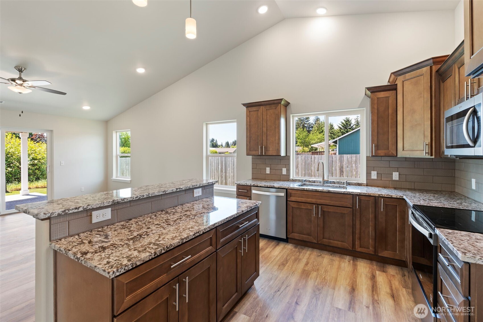 9609 179th Trail SW, Rochester, WA 98579