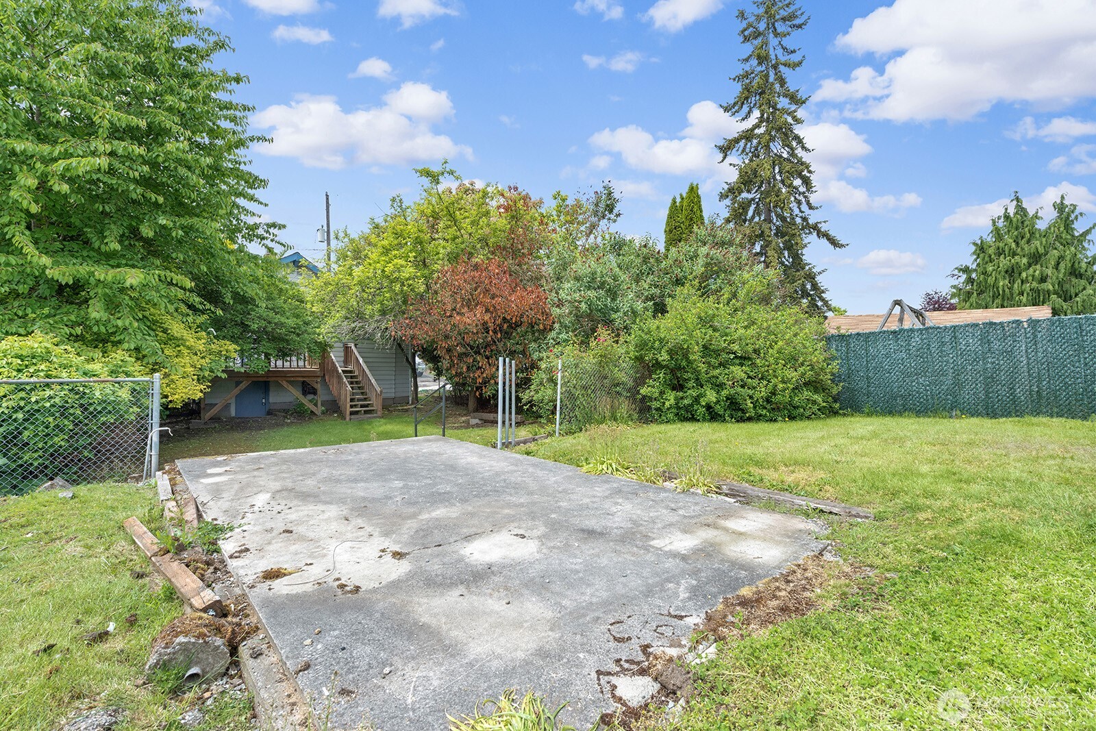 8844 18th Avenue SW, Seattle, WA 98106