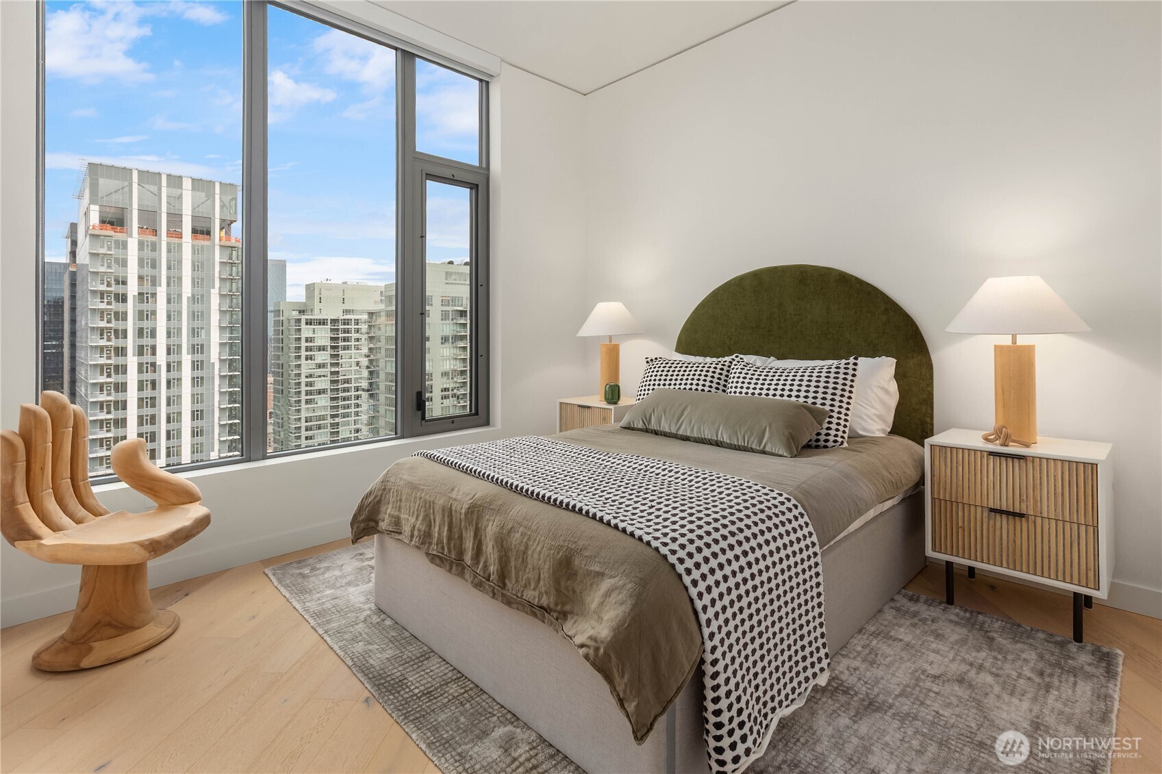 2510 6th Avenue #3602, Seattle, WA 98121