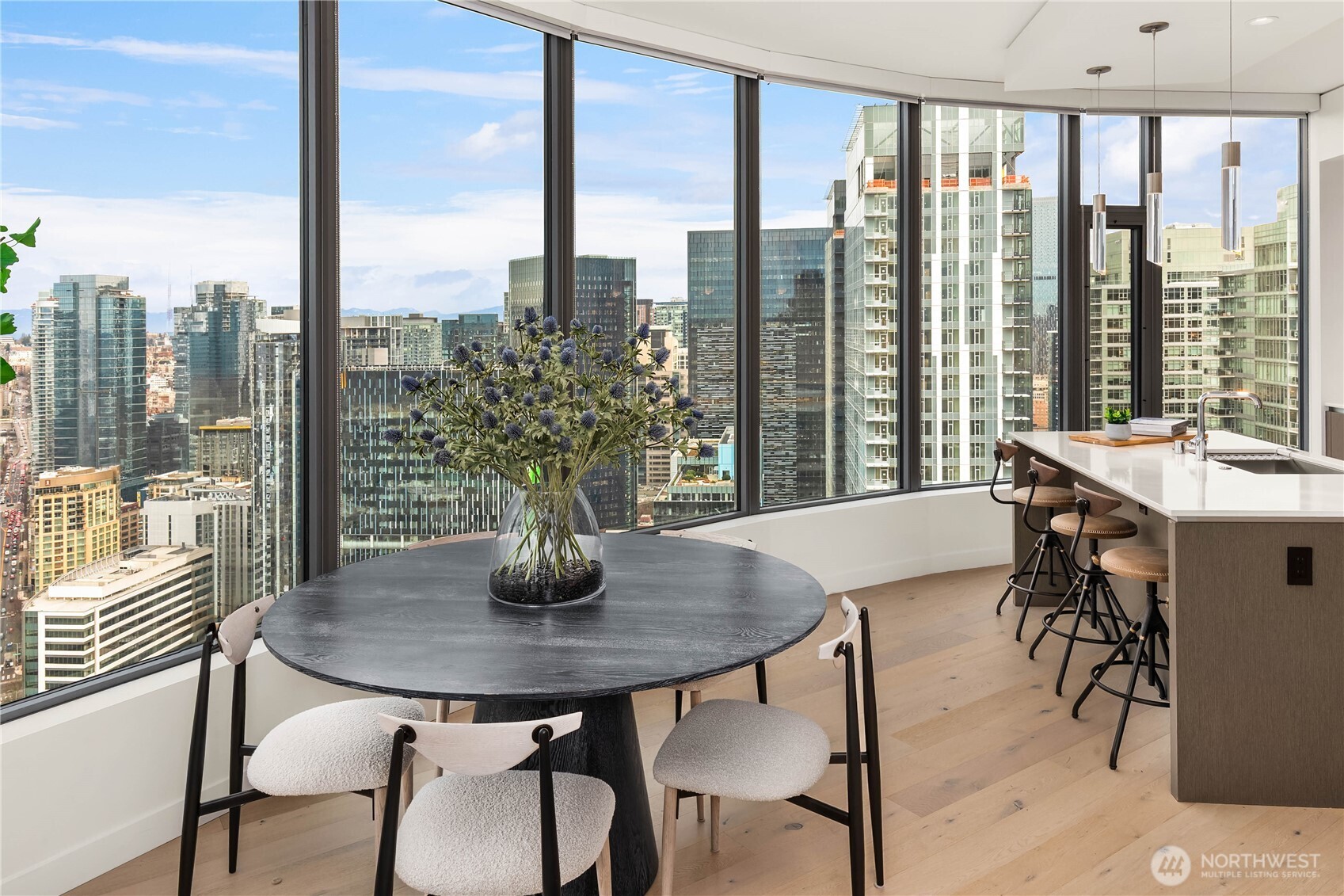 2510 6th Avenue #3602, Seattle, WA 98121