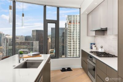 2510 6th Avenue #3602, Seattle, WA 98121 - Photo 9