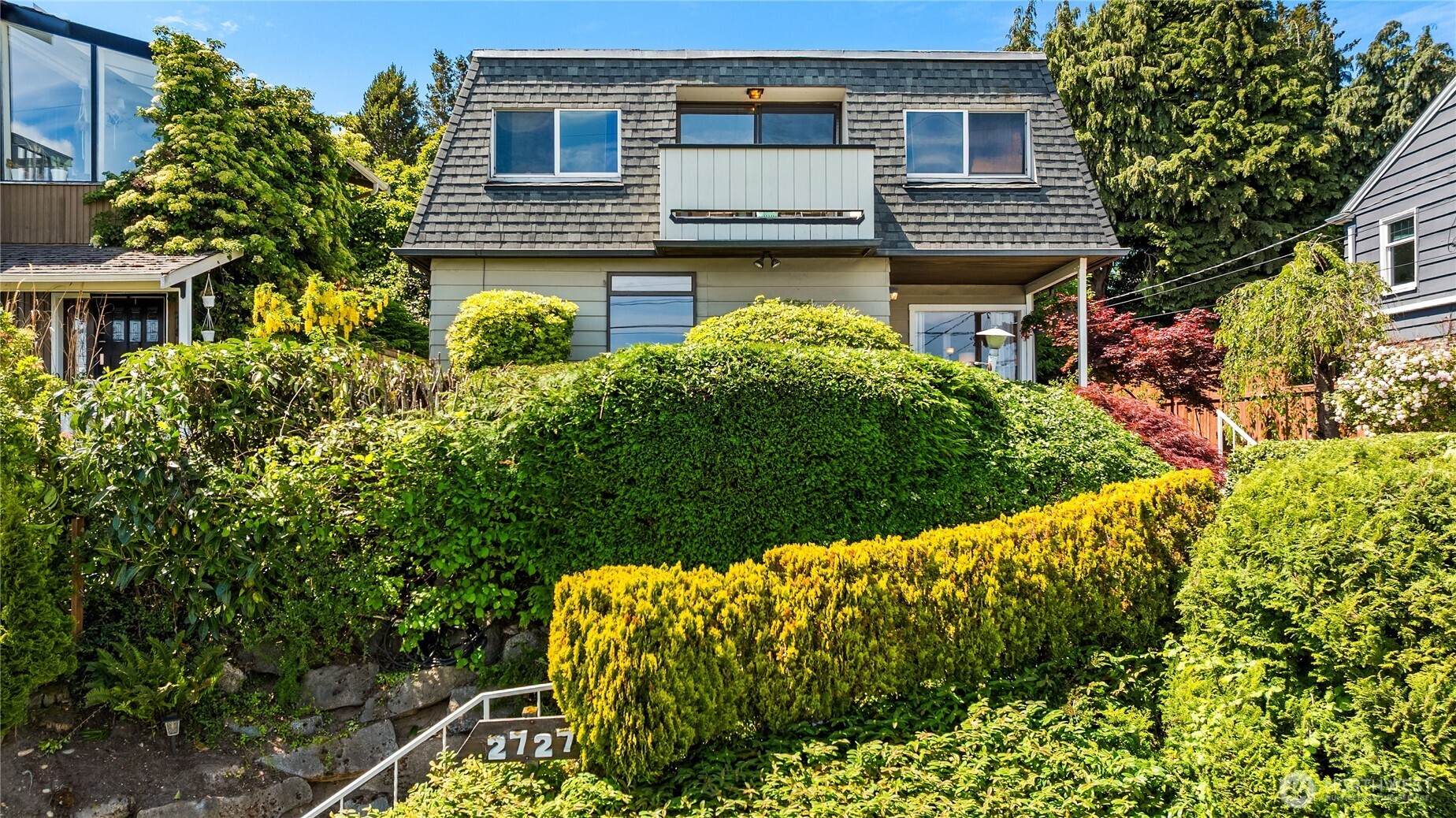 2727 36th Avenue SW, Seattle, WA 98126-2102