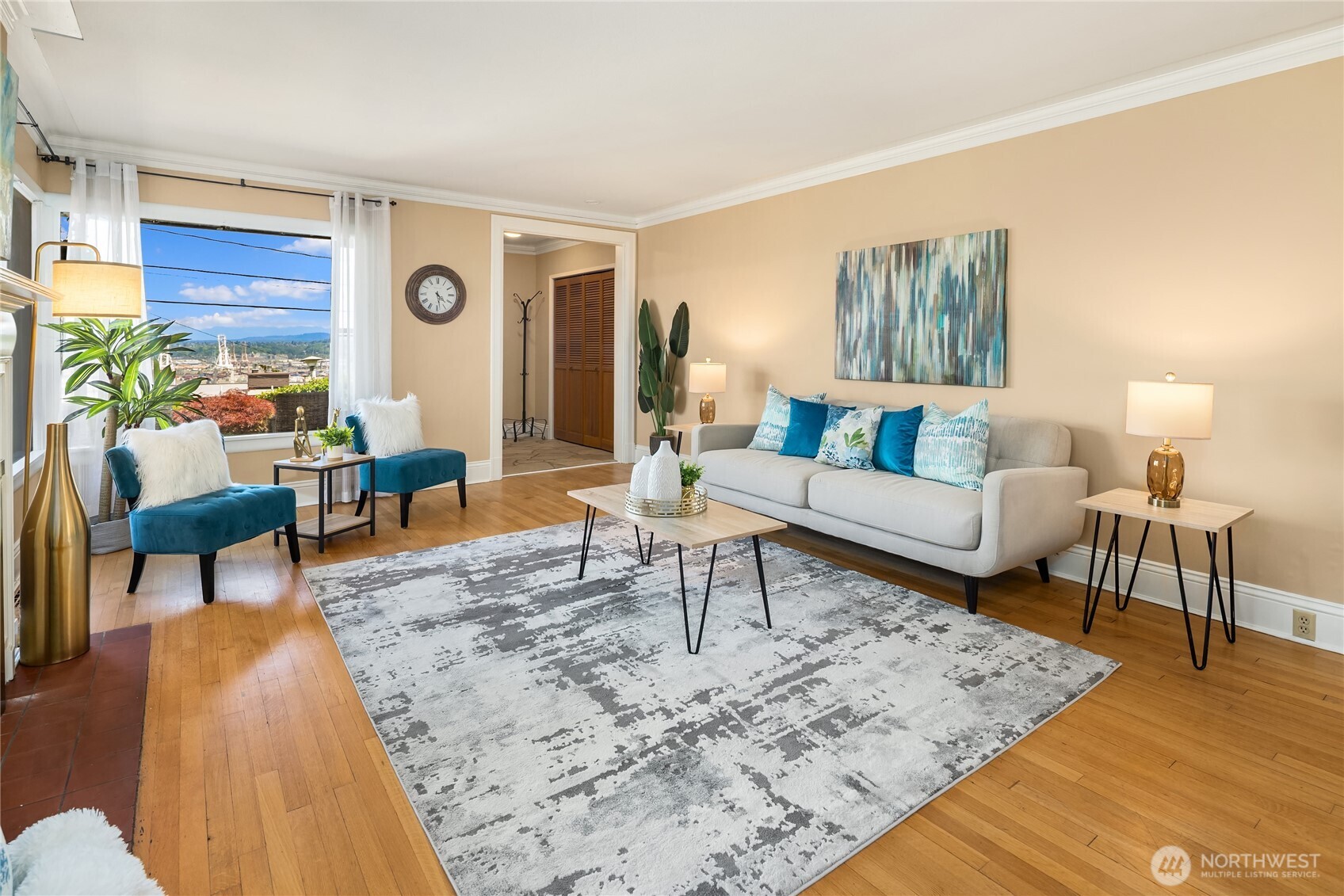 2727 36th Avenue SW, Seattle, WA 98126-2102