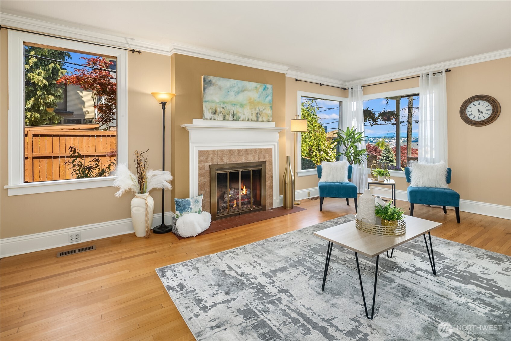 2727 36th Avenue SW, Seattle, WA 98126-2102