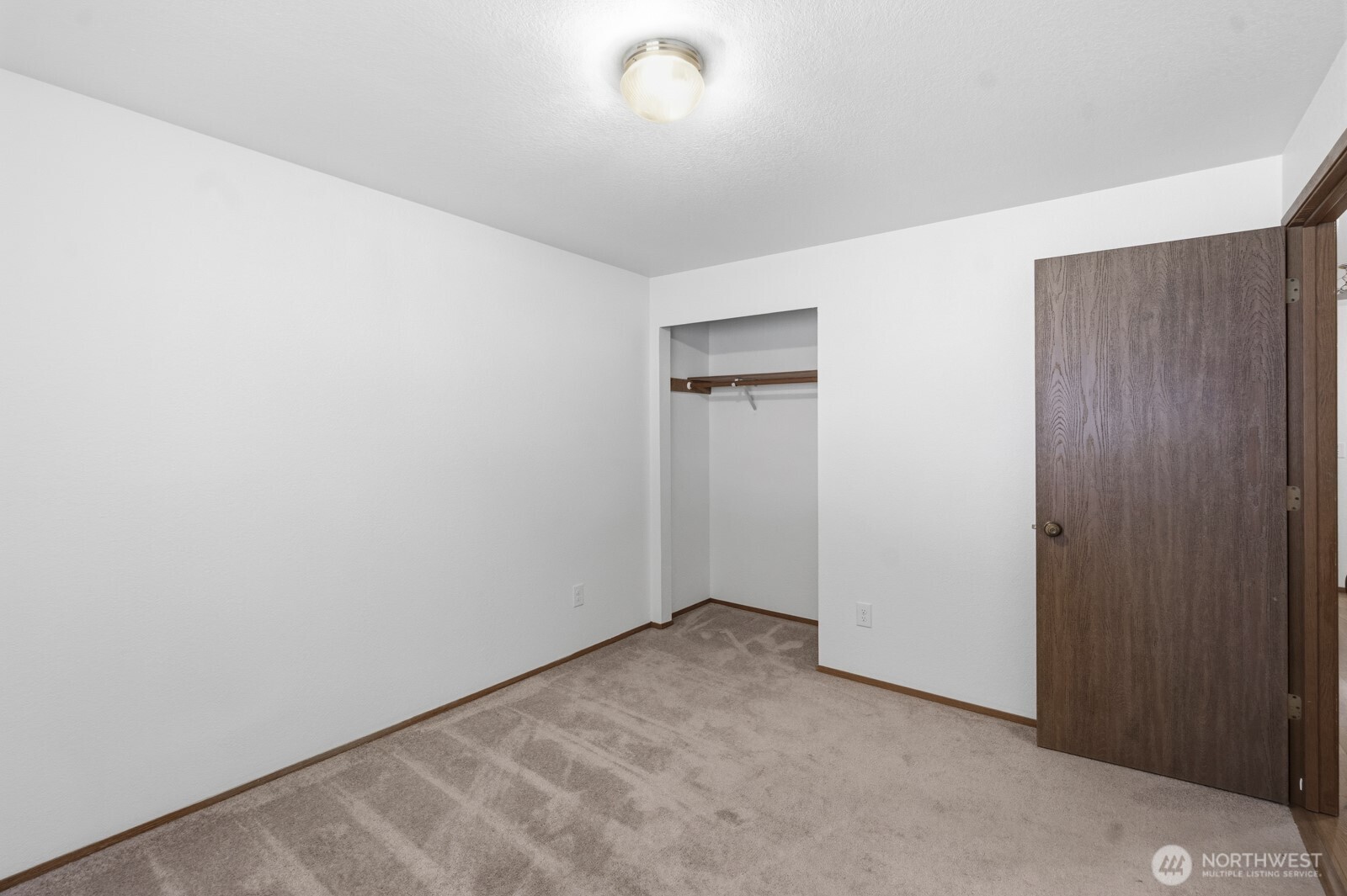 611 Phoenix Street NE, Olympia, WA 98506