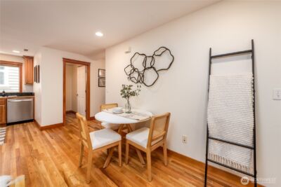 8517 B Stone Avenue N, Seattle, WA 98103 - Photo 11