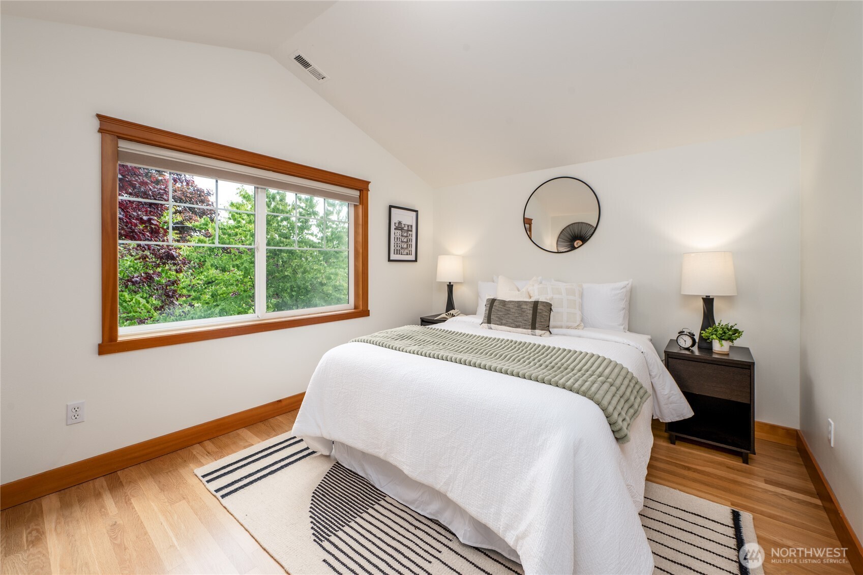 8517 B Stone Avenue N, Seattle, WA 98103