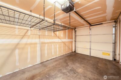 8517 B Stone Avenue N, Seattle, WA 98103 - Photo 21