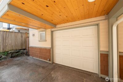 8517 B Stone Avenue N, Seattle, WA 98103 - Photo 22