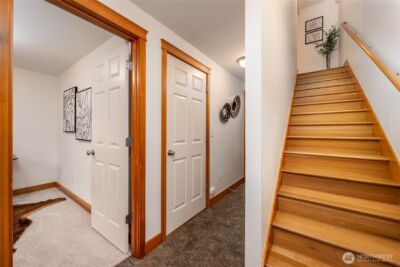 8517 B Stone Avenue N, Seattle, WA 98103 - Photo 3