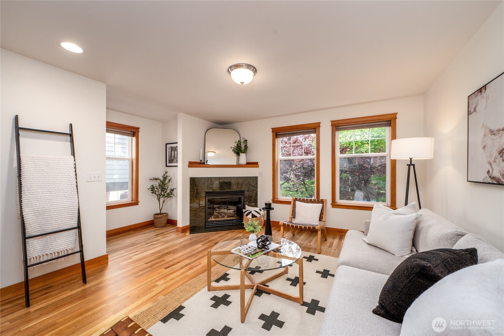 8517 B Stone Avenue N, Seattle, WA 98103