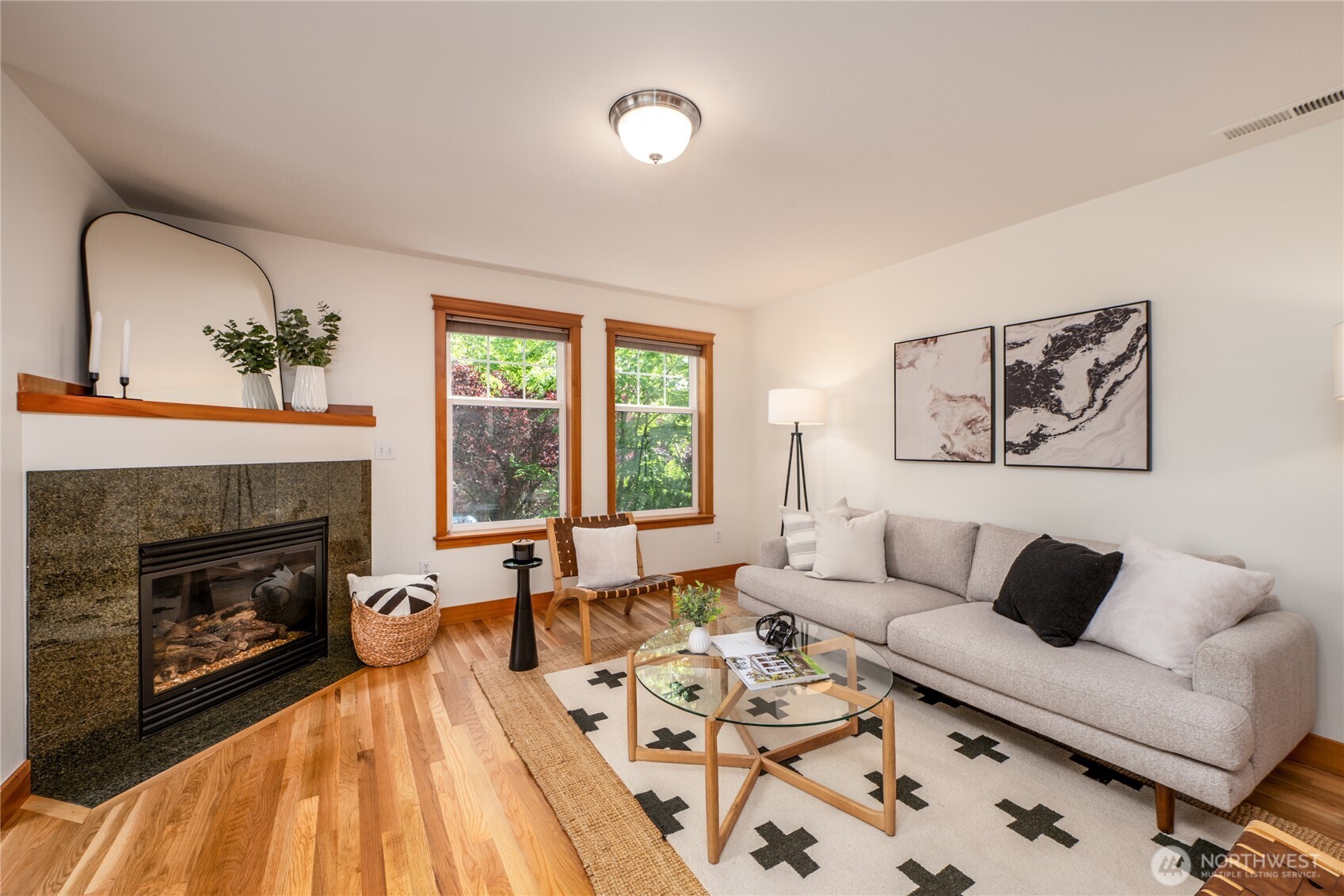 8517 B Stone Avenue N, Seattle, WA 98103