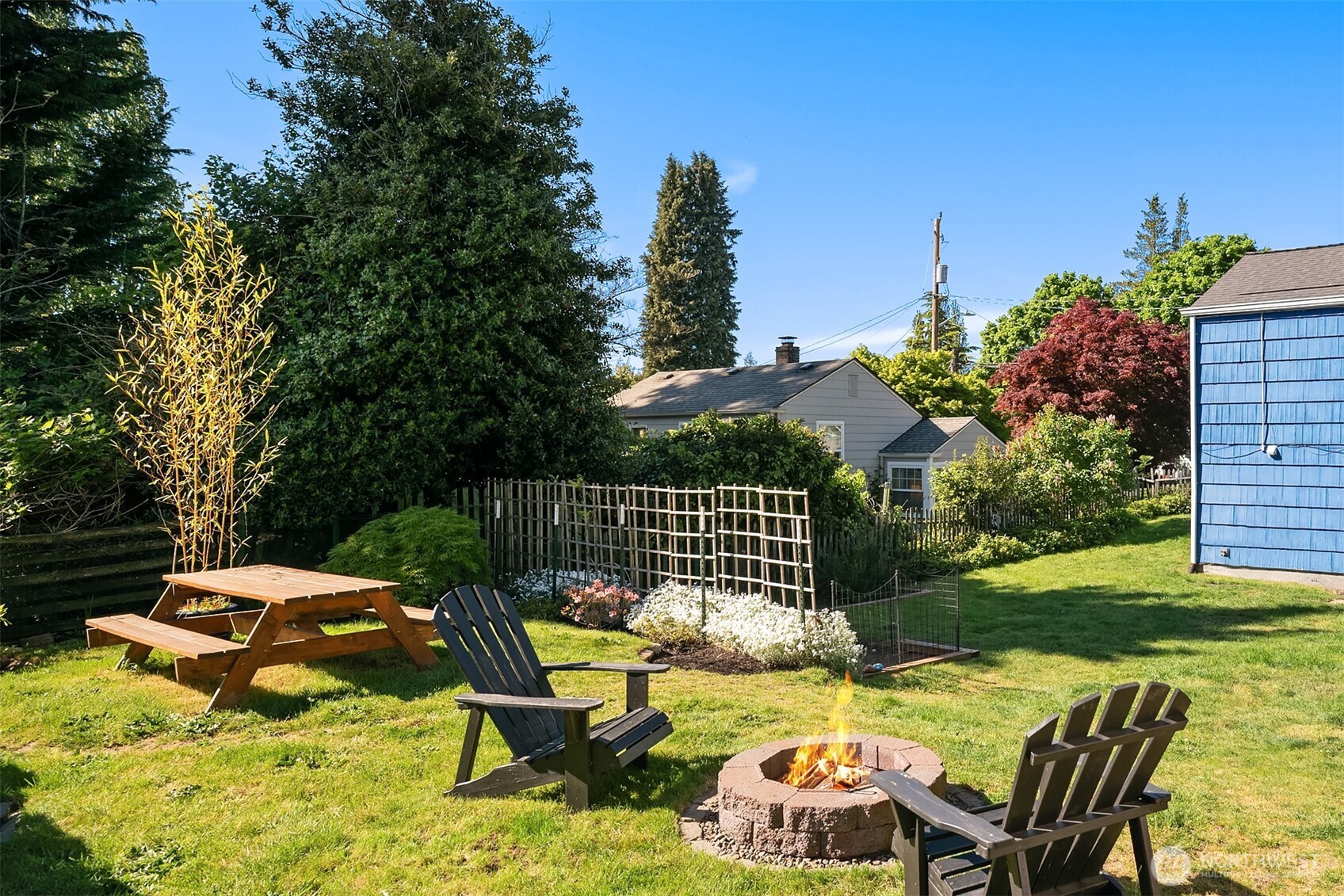 7439 S 116th Place , Seattle, WA 98178