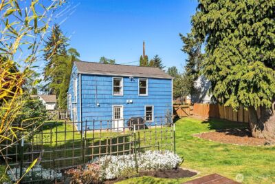 7439 S 116th Place , Seattle, WA 98178 - Photo 17