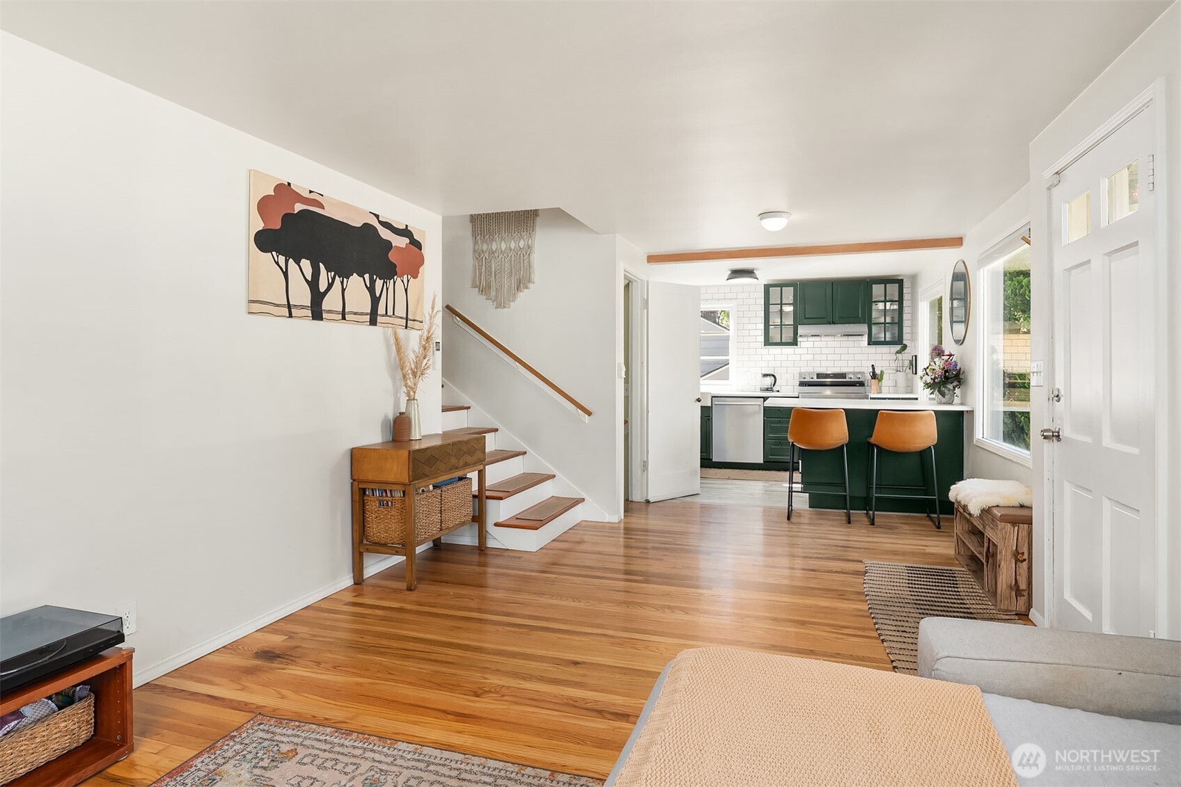 7439 S 116th Place , Seattle, WA 98178