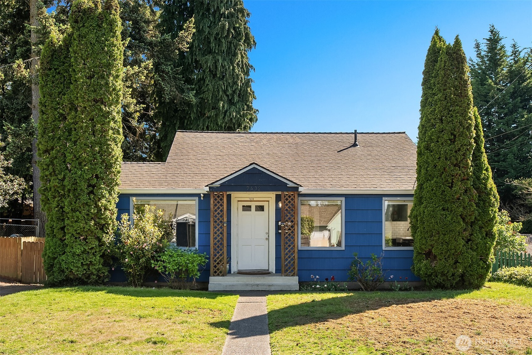7439 S 116th Place , Seattle, WA 98178