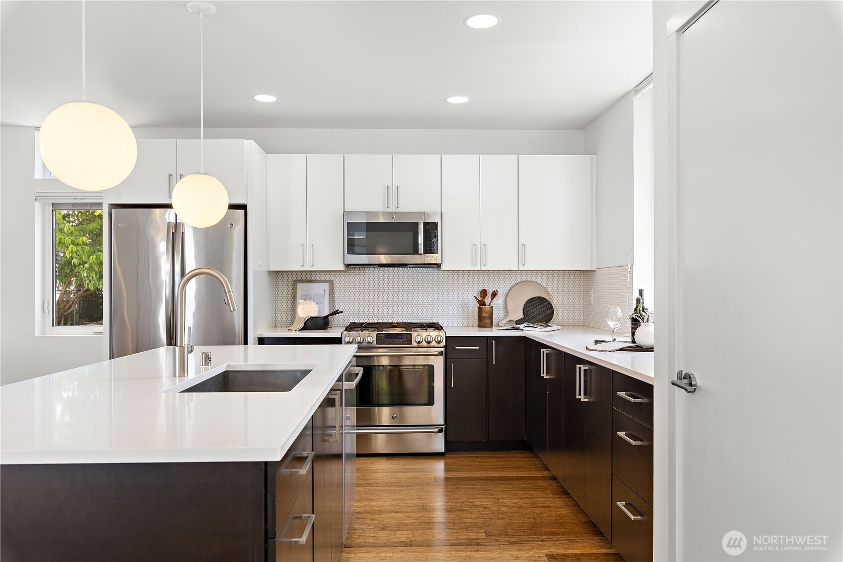 705 18th Avenue S #B, Seattle, WA 98144
