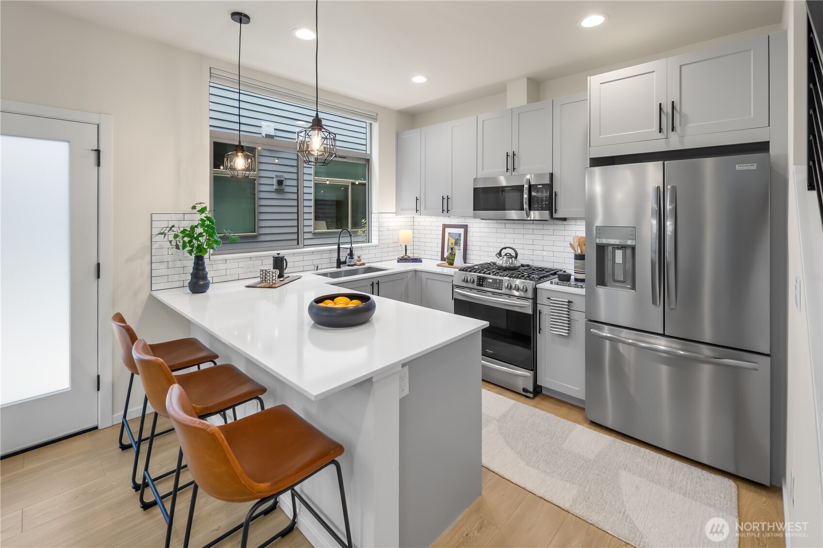8027 Mary Avenue NW #D, Seattle, WA 98117