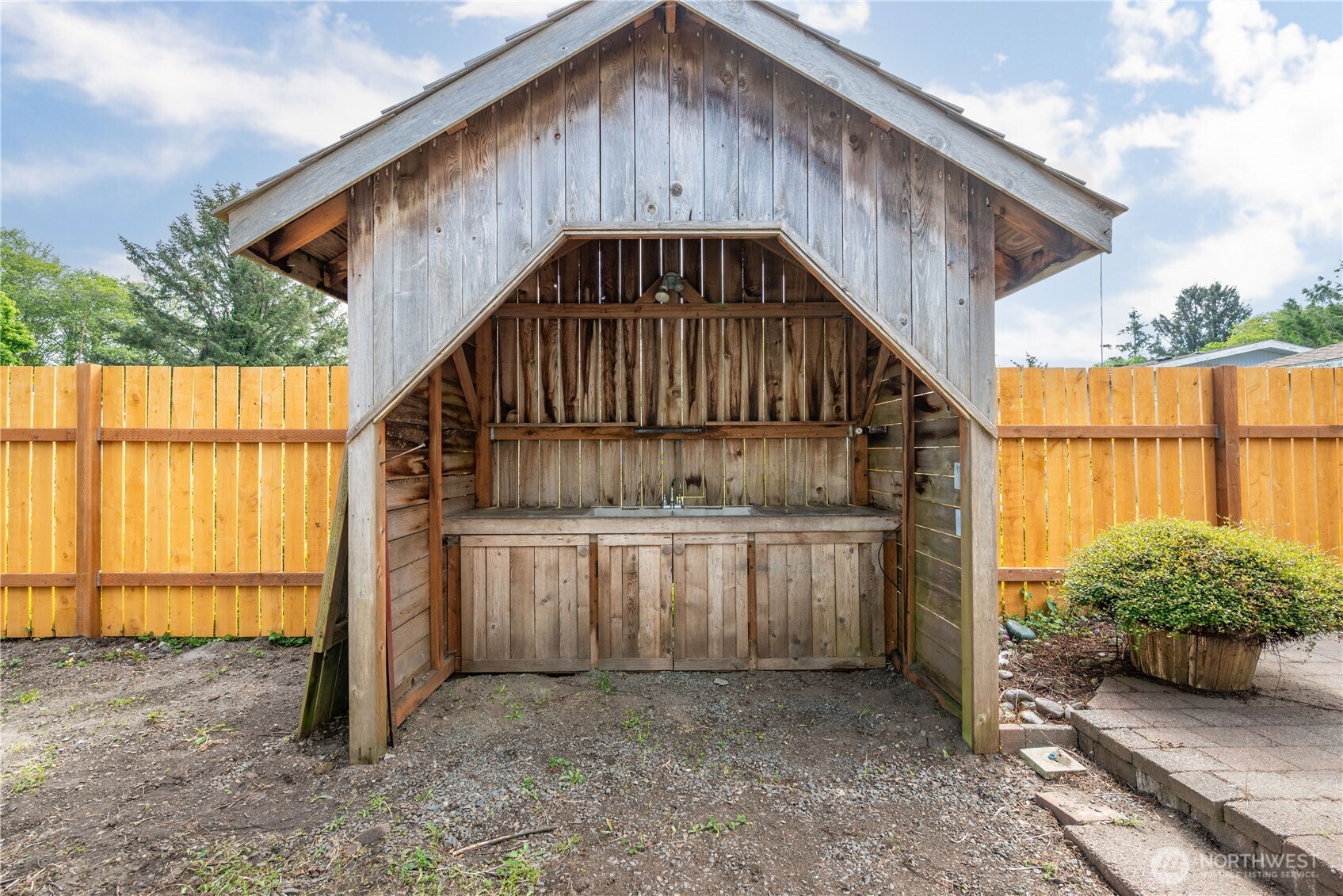 1608 N Washington Avenue , Long Beach, WA 98631