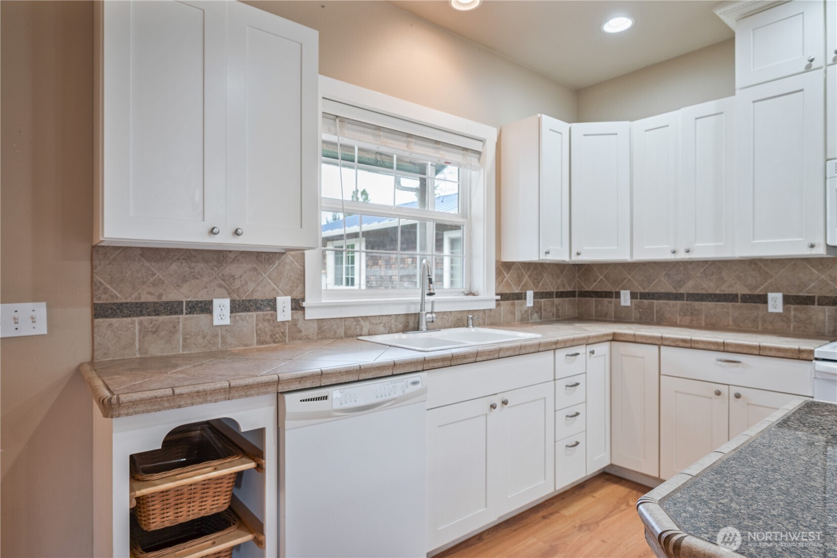 1608 N Washington Avenue , Long Beach, WA 98631