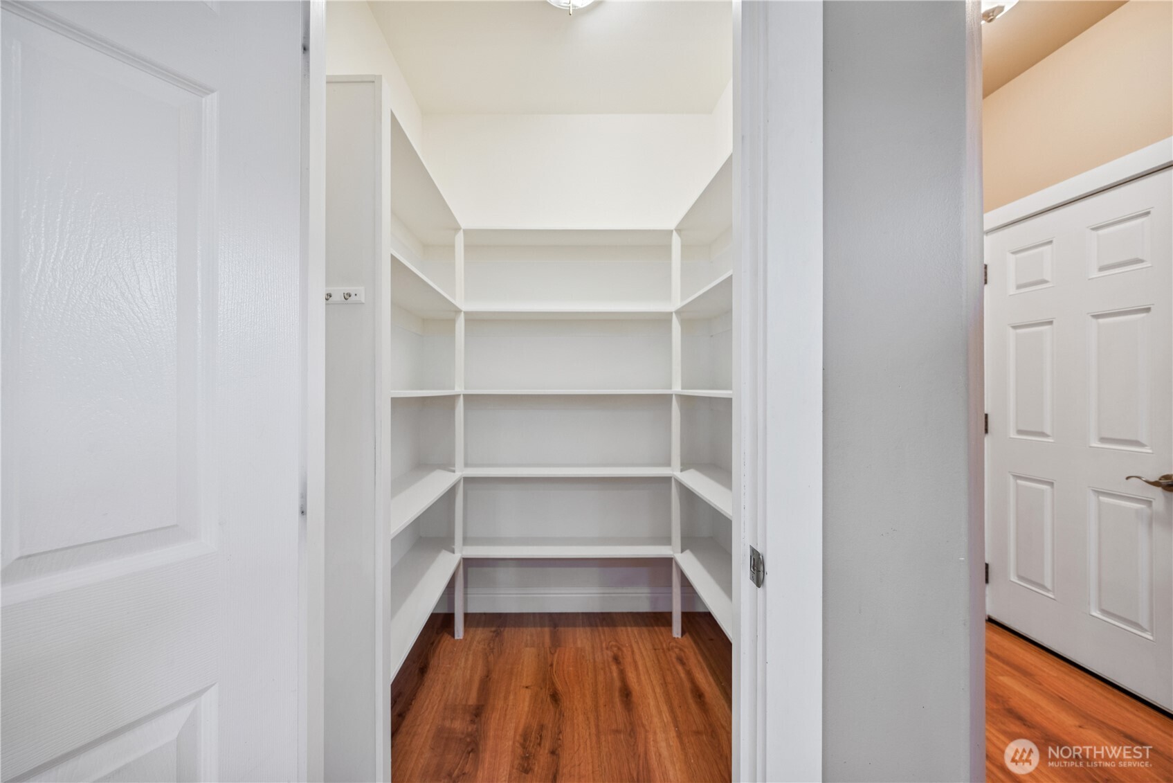 1608 N Washington Avenue , Long Beach, WA 98631
