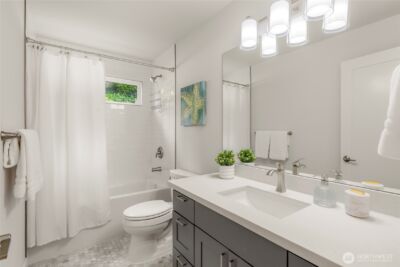 9226 25th Avenue NW, Seattle, WA 98117 - Photo 24