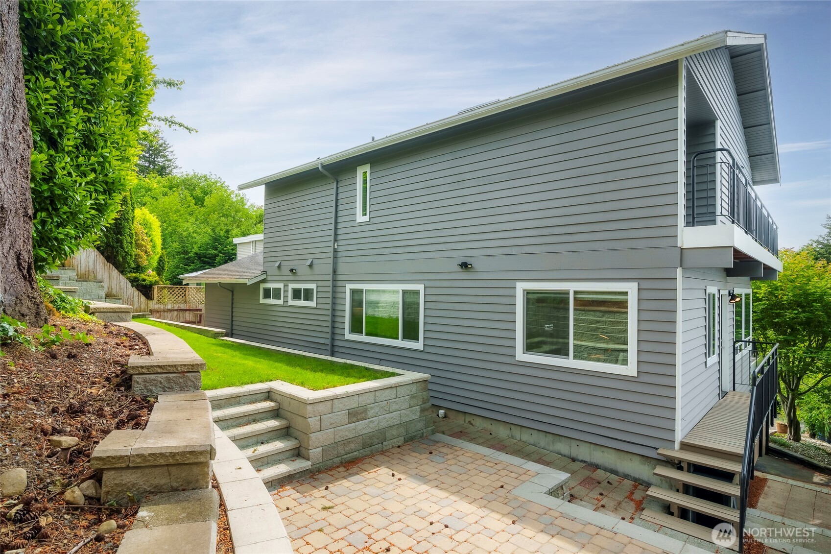 9226 25th Avenue NW, Seattle, WA 98117