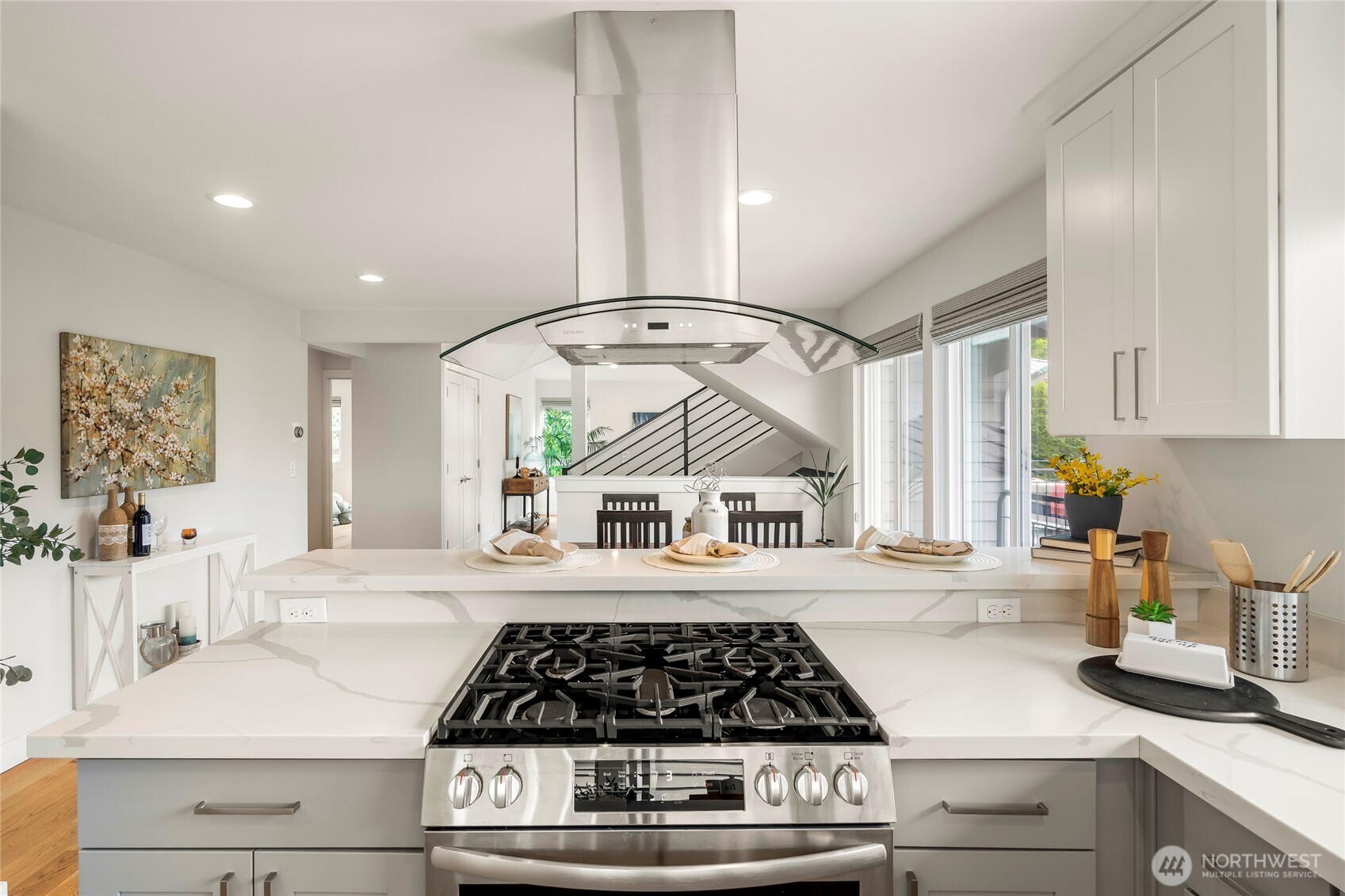 9226 25th Avenue NW, Seattle, WA 98117