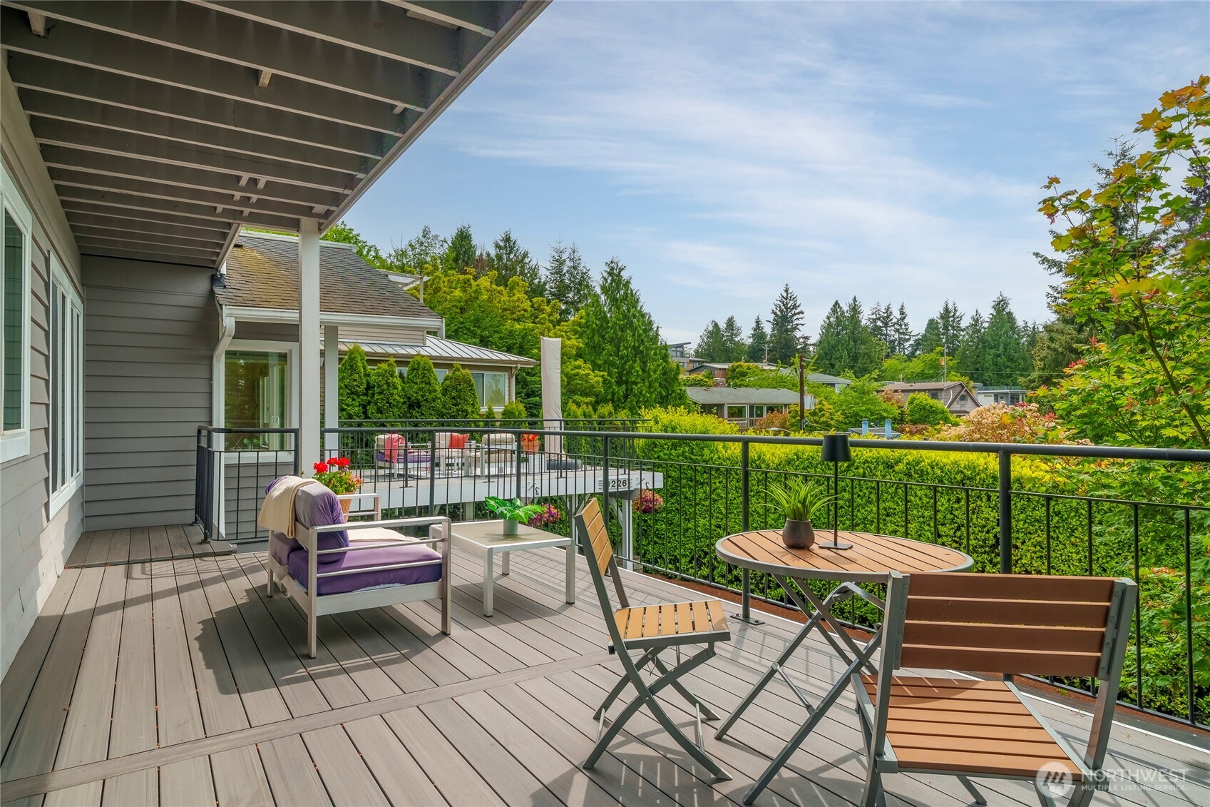 9226 25th Avenue NW, Seattle, WA 98117
