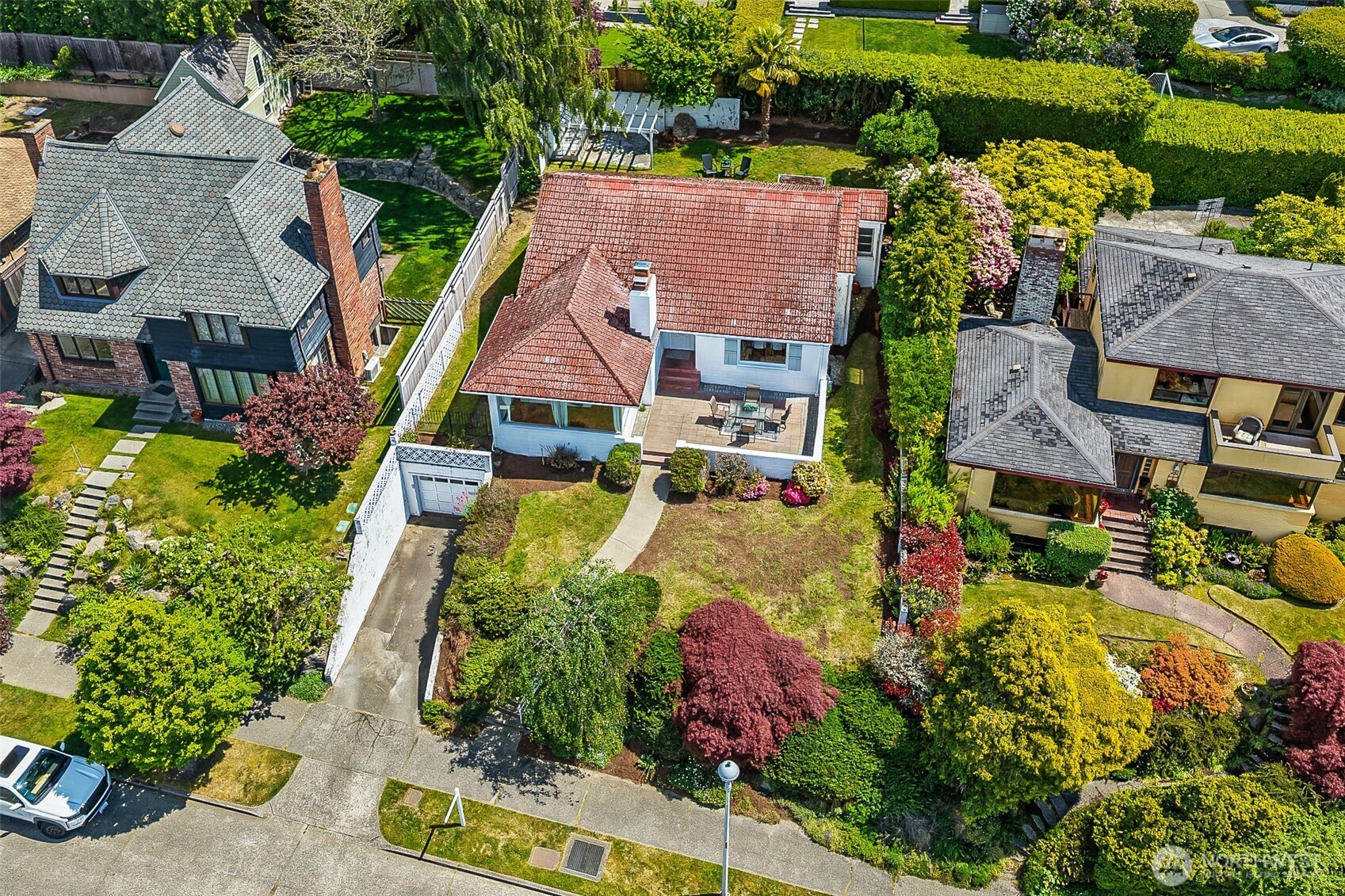 2814 42nd Avenue W, Seattle, WA 98199
