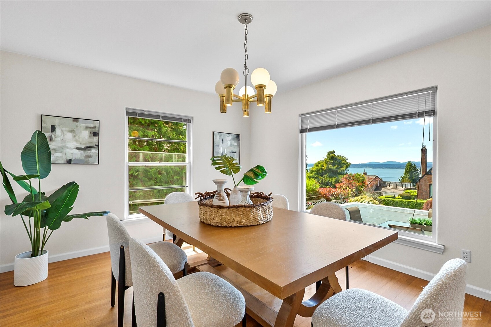 2814 42nd Avenue W, Seattle, WA 98199
