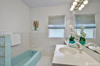 2814 42nd Avenue W, Seattle, WA 98199 - Photo 22