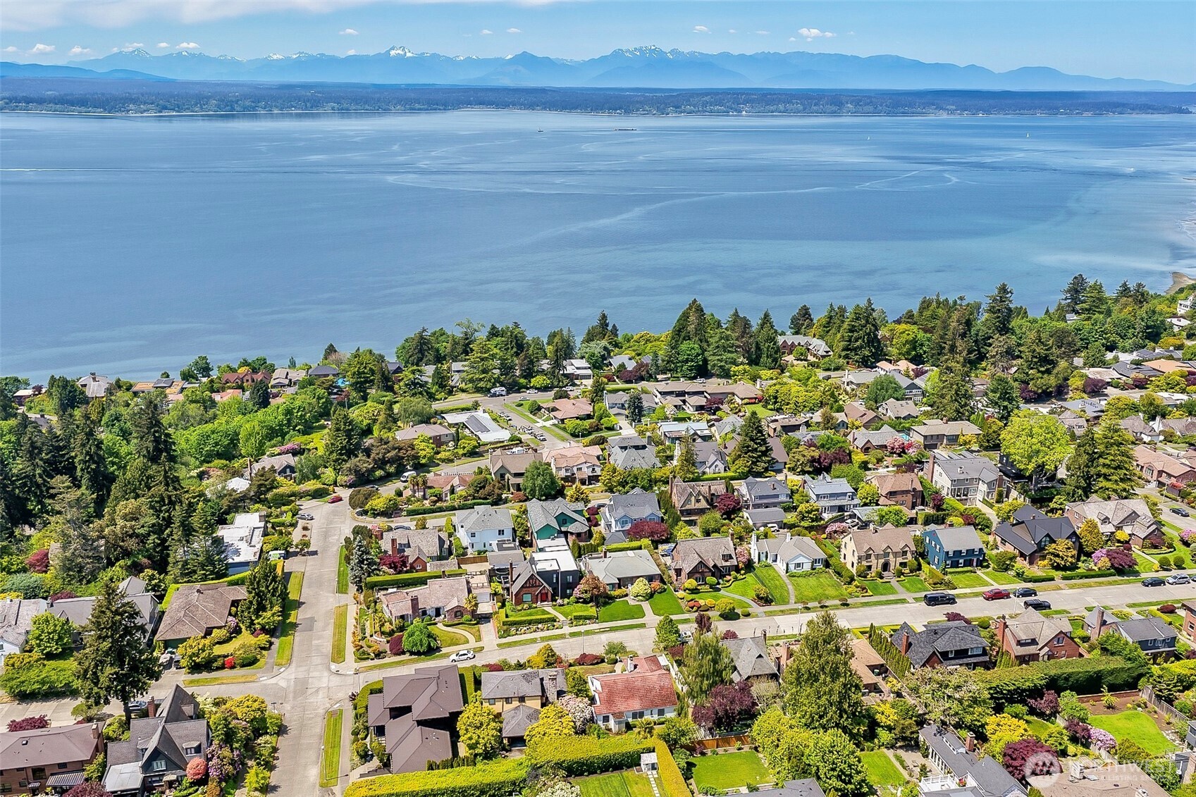 2814 42nd Avenue W, Seattle, WA 98199