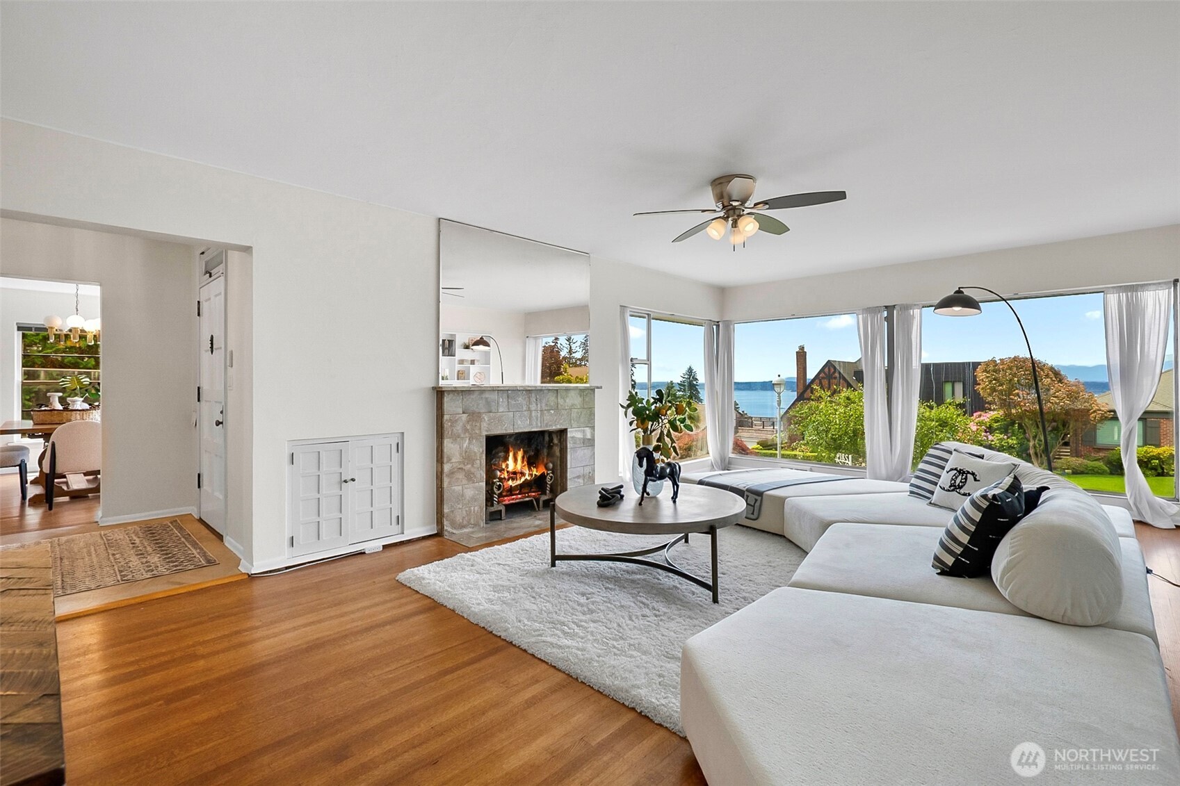 2814 42nd Avenue W, Seattle, WA 98199