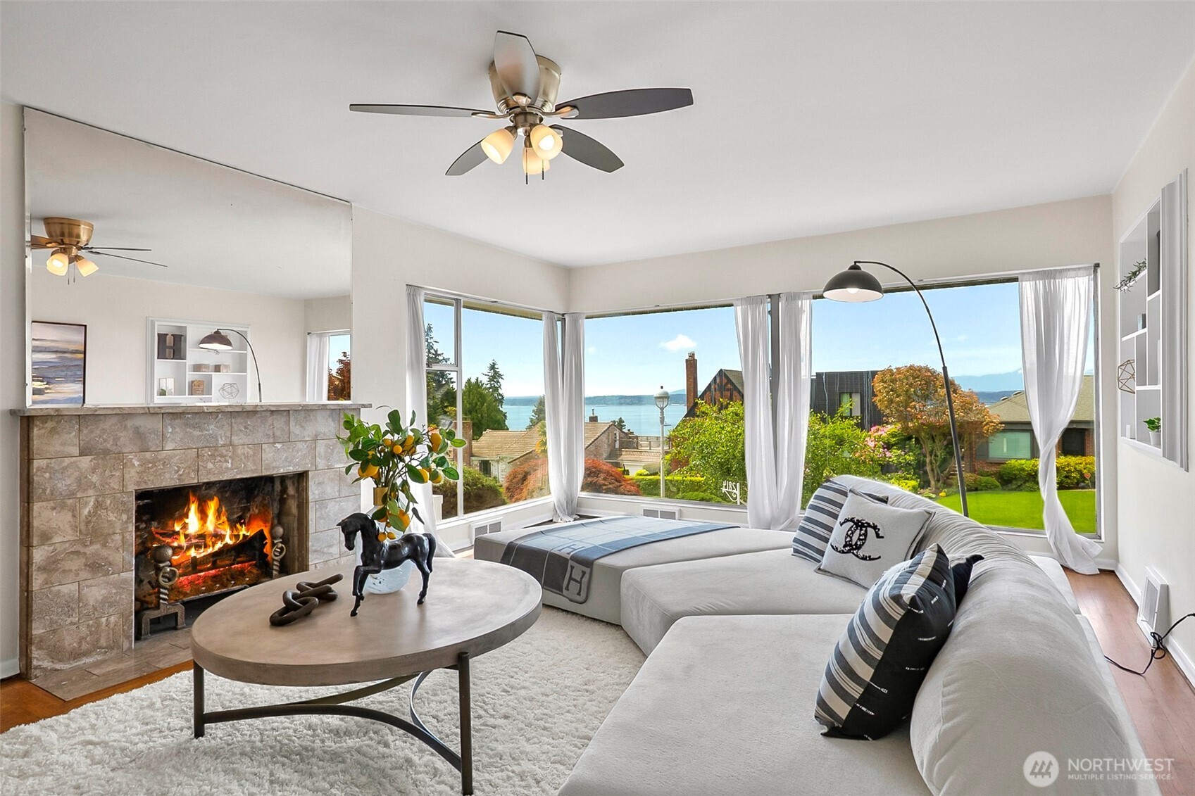 2814 42nd Avenue W, Seattle, WA 98199