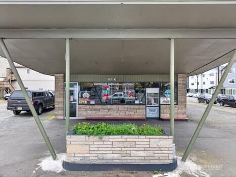 816 W Main Street , Centralia, WA 98531