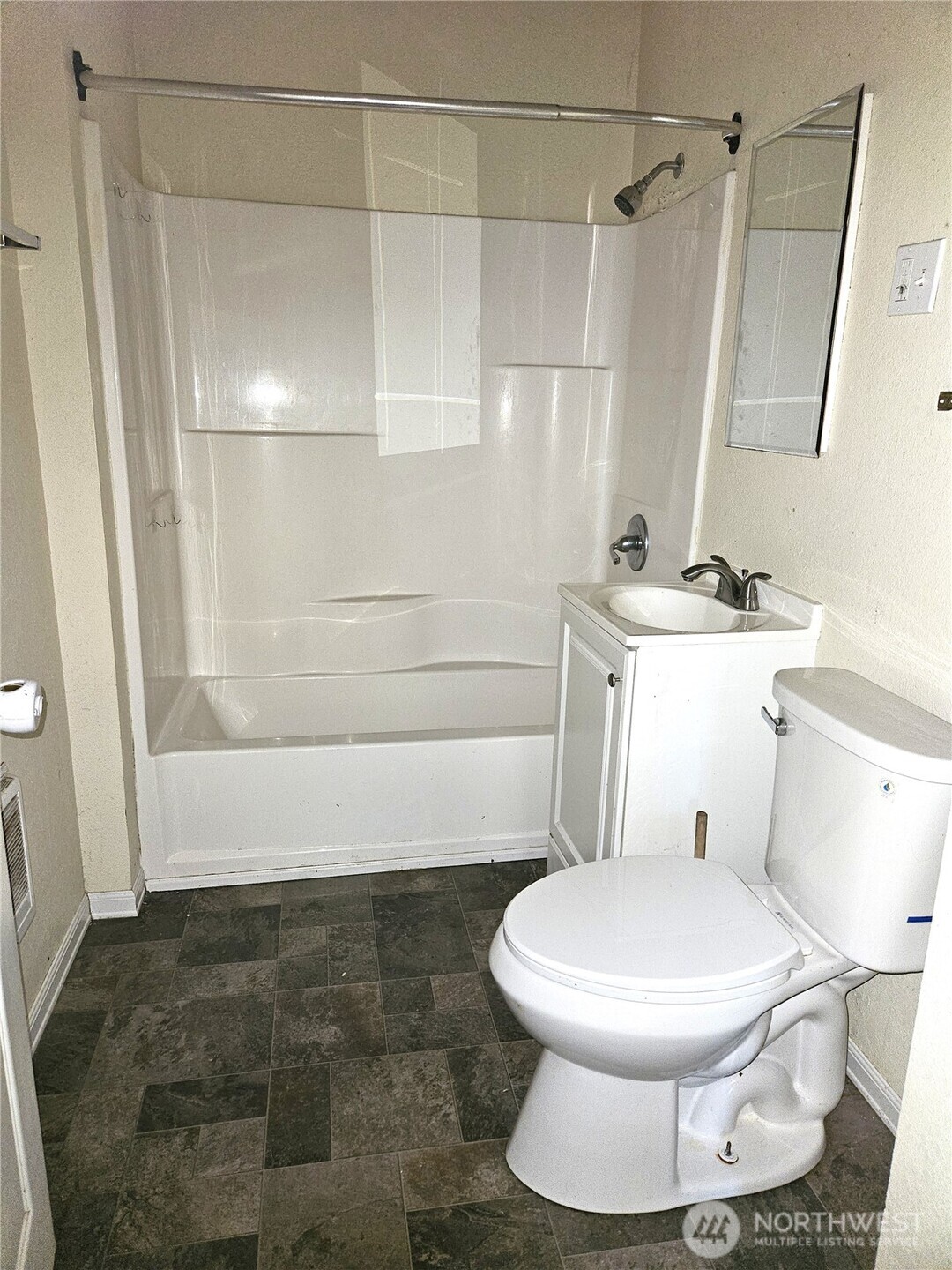 1401 Pacific Avenue , Aberdeen, WA 98520