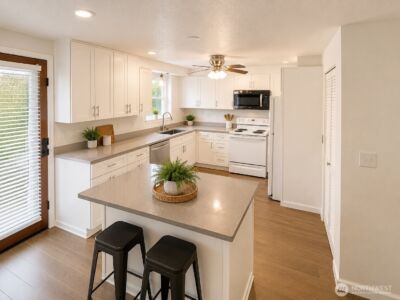 11210 133rd Avenue SE, Rainier, WA 98576 - Photo 14
