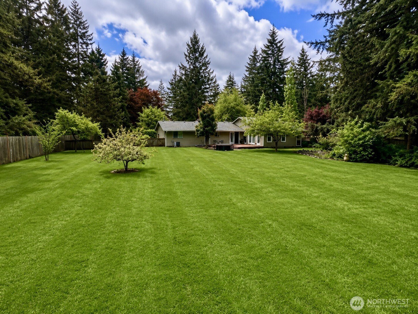 11210 133rd Avenue SE, Rainier, WA 98576