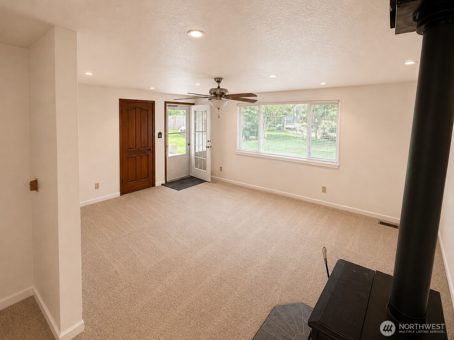 11210 133rd Avenue SE, Rainier, WA 98576