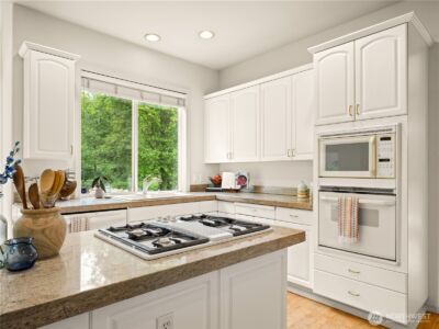 8202 204th Avenue Ct E, Bonney Lake, WA 98391 - Photo 18