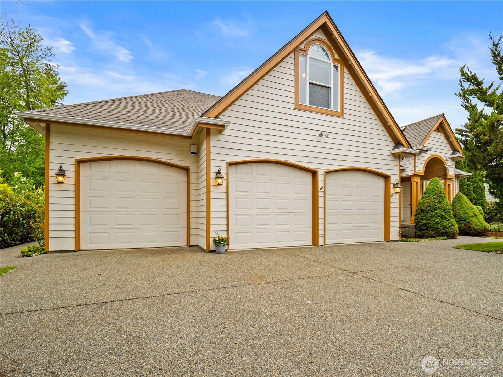8202 204th Avenue Ct E, Bonney Lake, WA 98391