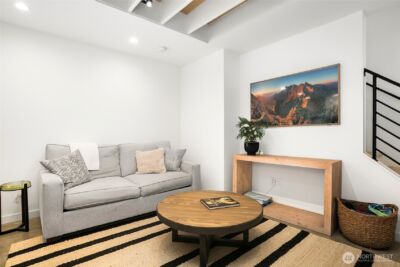 2127 2nd Avenue N, Seattle, WA 98109 - Photo 4